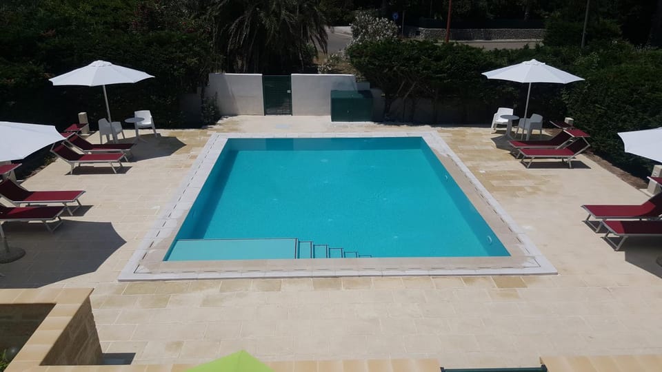 Property building, Swimming pool