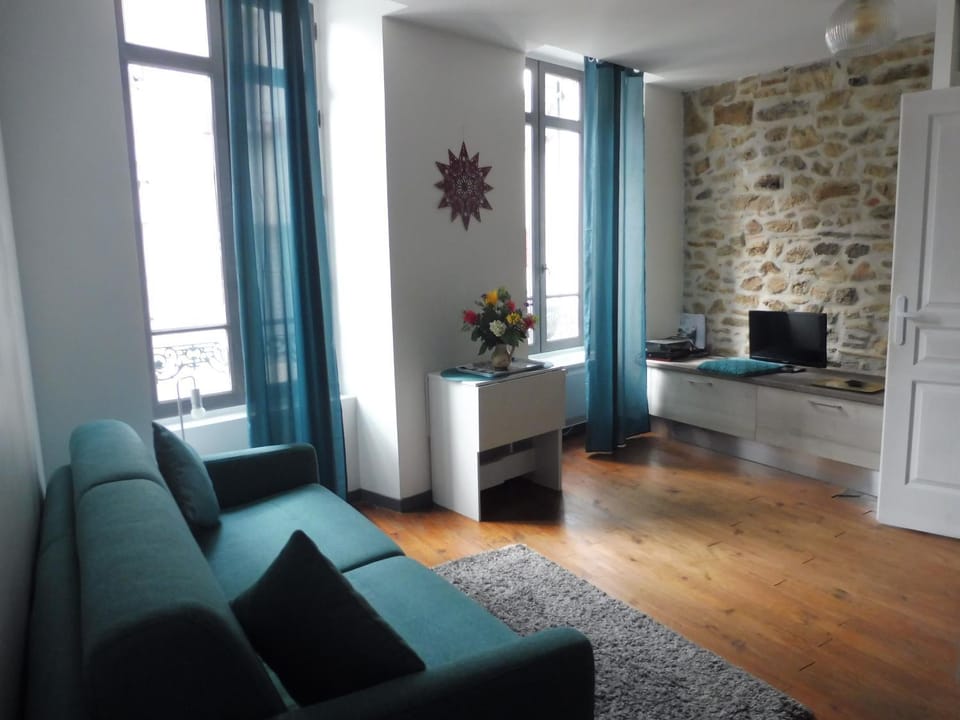 Studio de charme au centre ville Apartment in French Basque Country