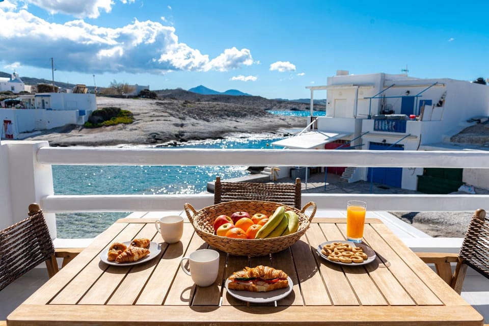 Day, Natural landscape, View (from property/room), Balcony/Terrace, Dining area, Sea view