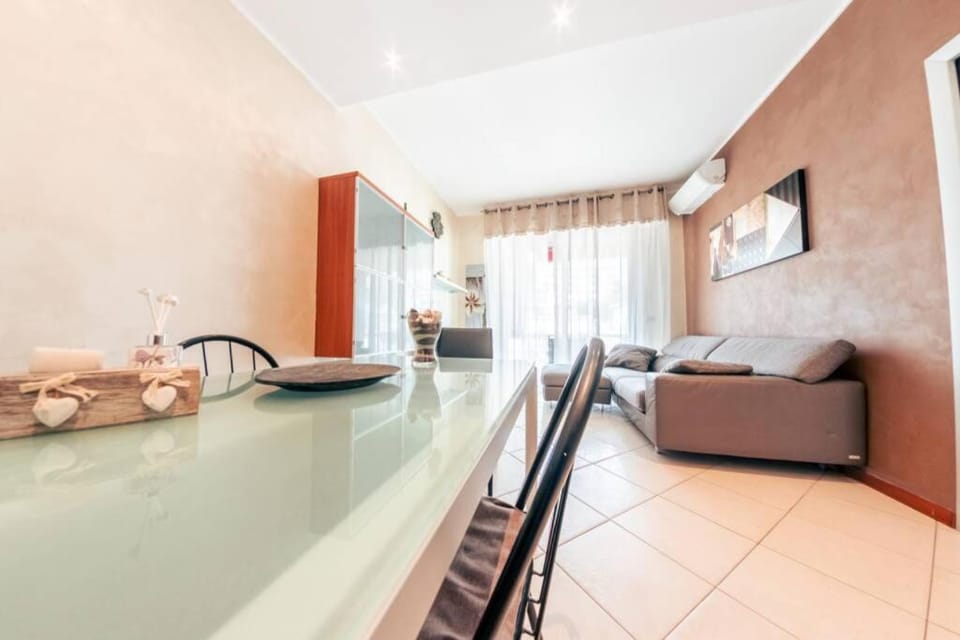 Casa Luca Flexyrent - Parking - A C - WiFi Apartment in Rapallo