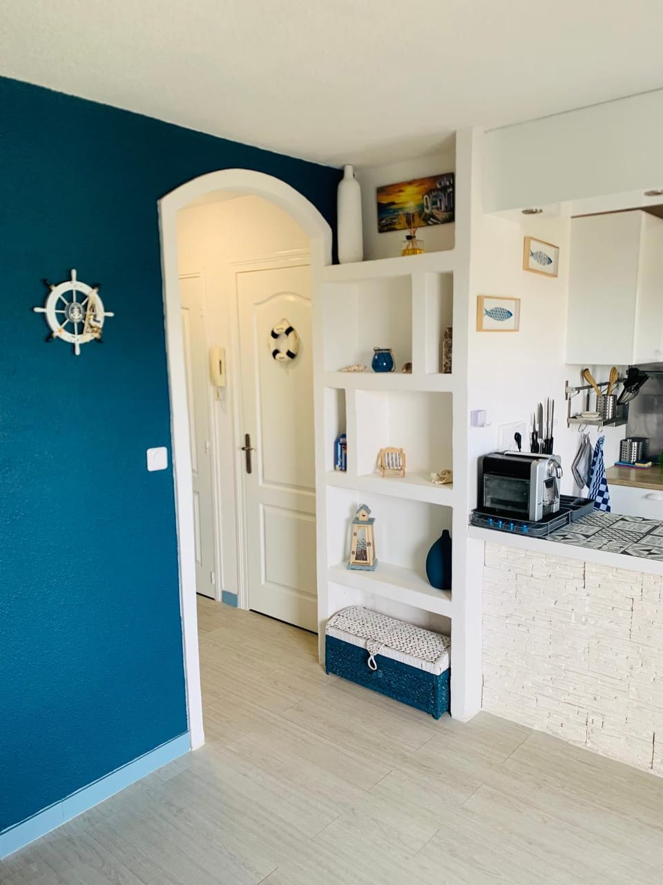 Coffee/tea facilities, minibar