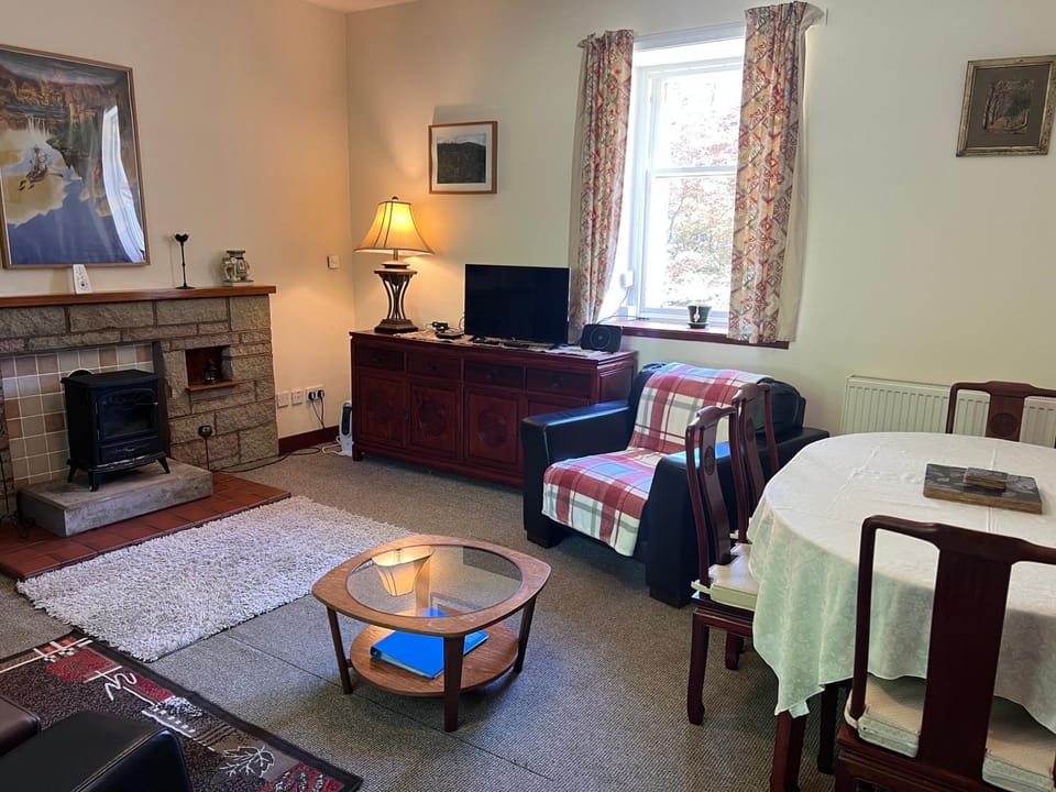 TV and multimedia, Living room, Seating area