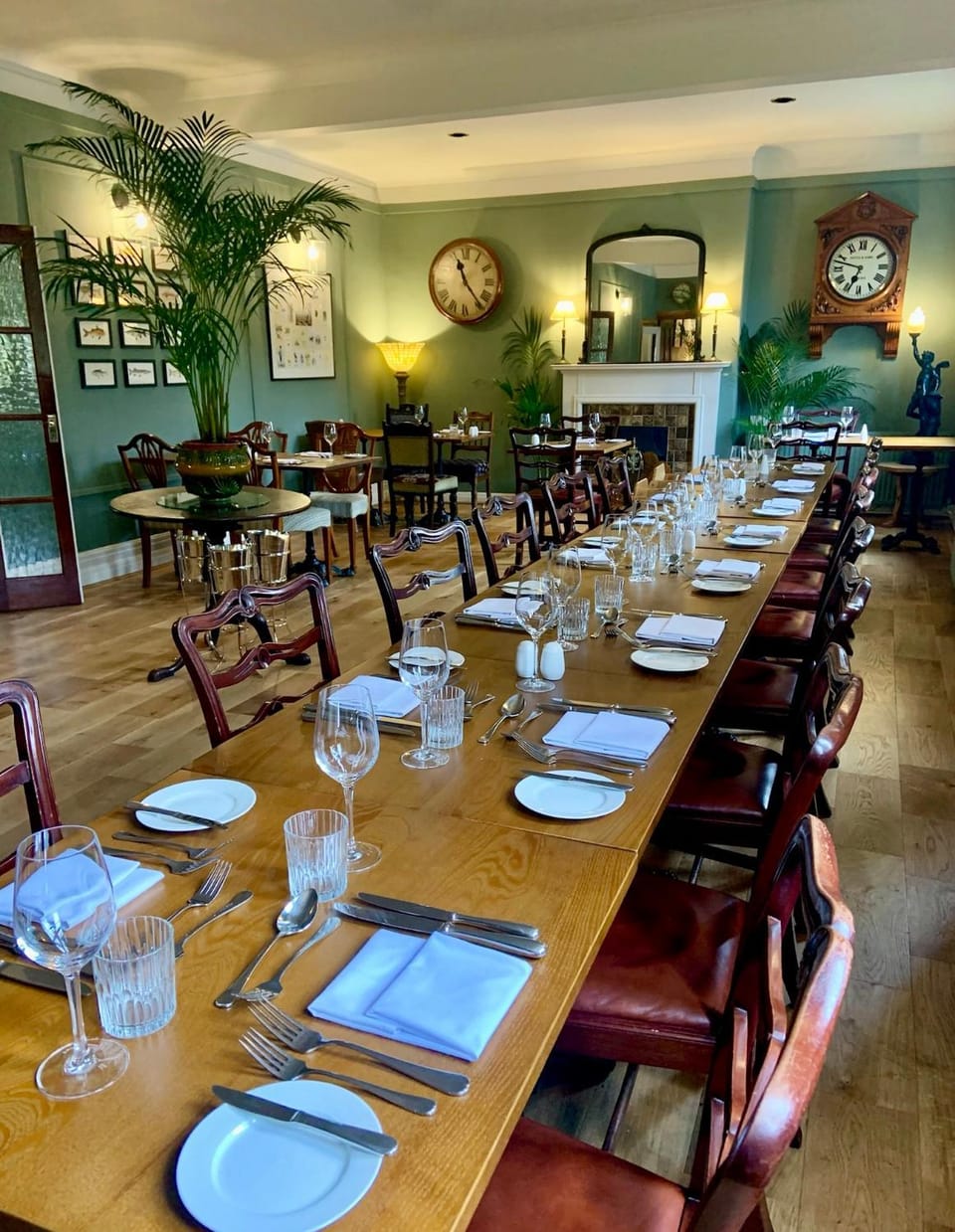 Restaurant/places to eat, Food and drinks