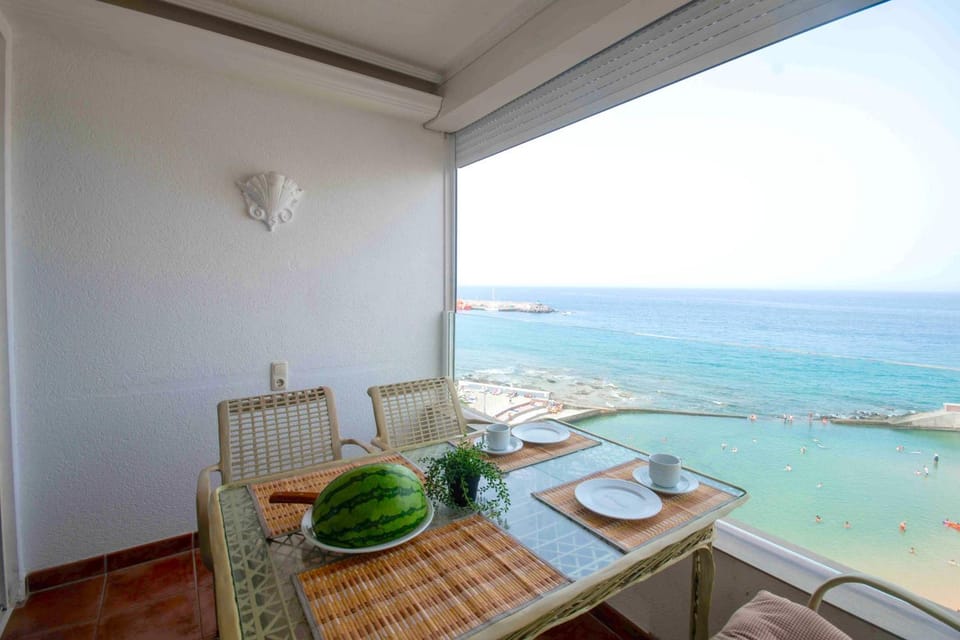 Balcony/Terrace, Food, Sea view
