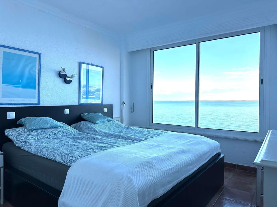 Bedroom, Sea view