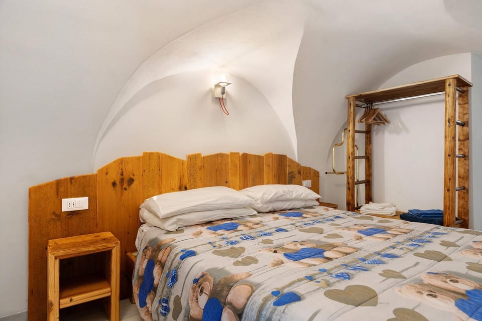 Property building, Living room, Bedroom