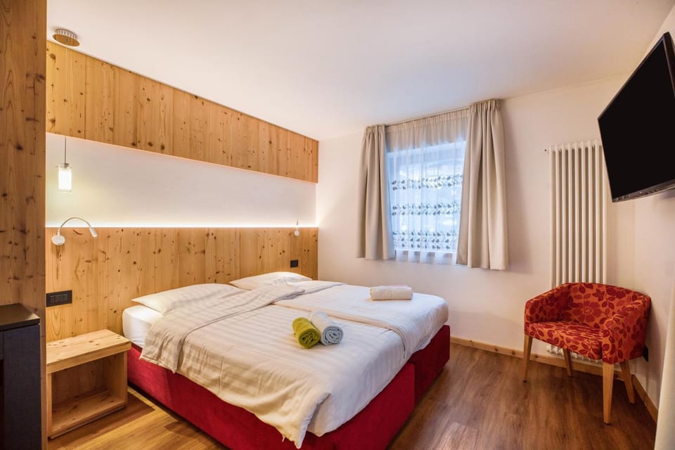 Living room, Bedroom