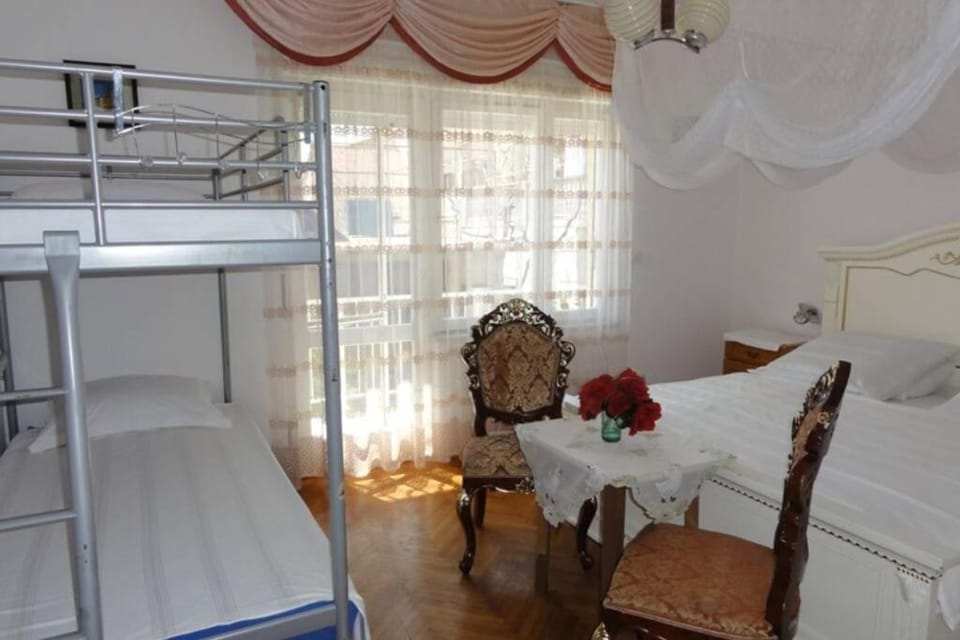 Bed, Bedroom, bunk bed, wardrobe