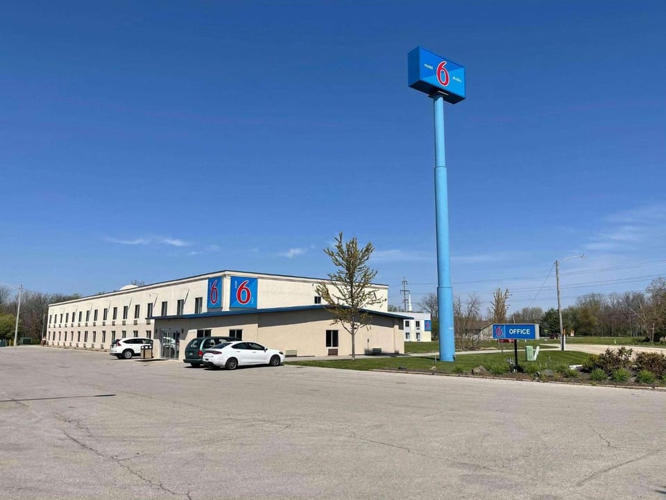 Property building, On site