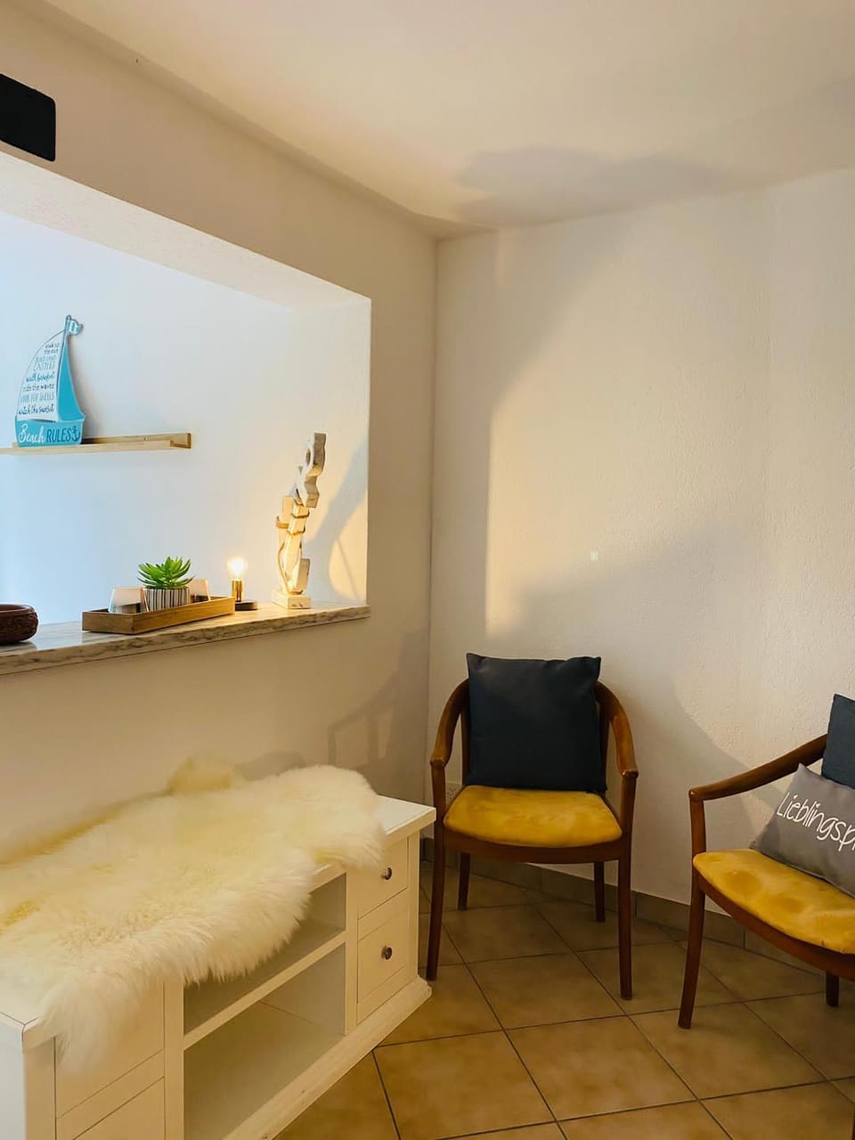 Seating area, Bedroom