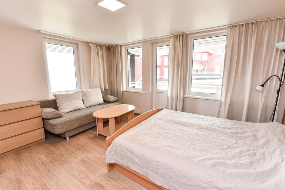 Living room, Photo of the whole room, Bedroom