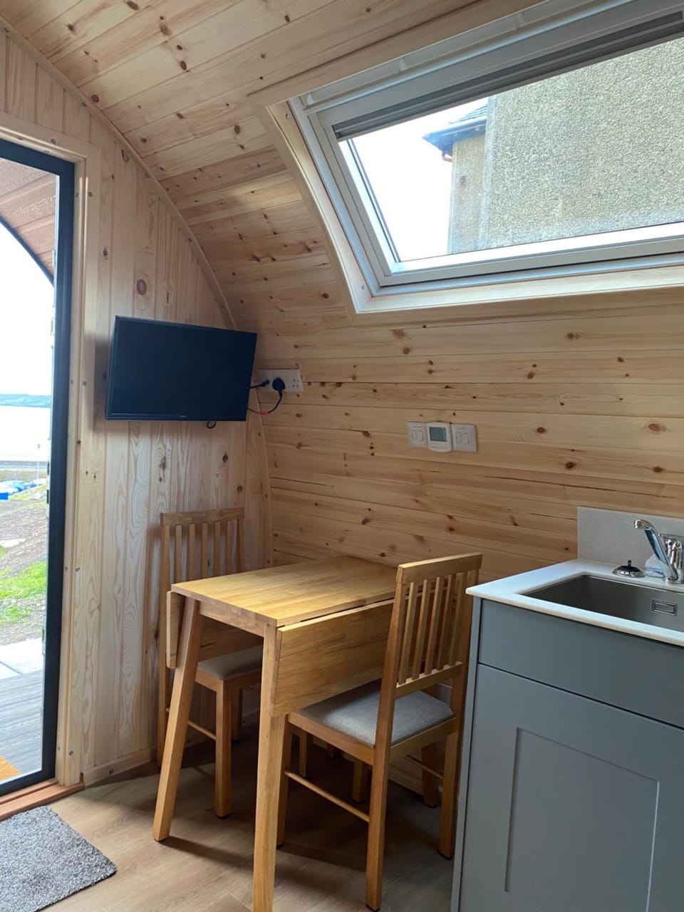 Mallaig Glamping Pods Campground/ 
RV Resort in Scotland