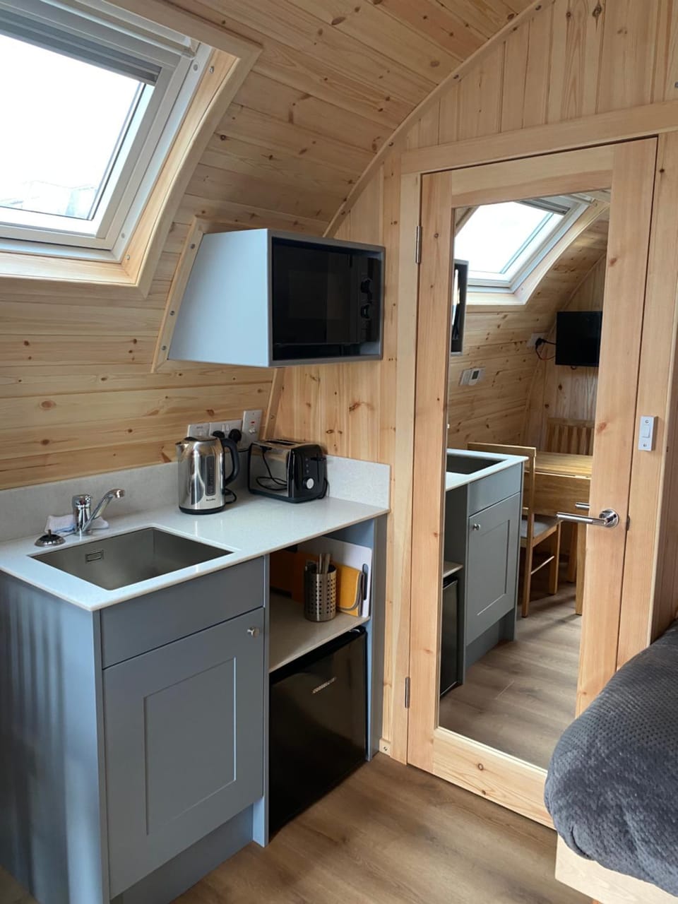 Mallaig Glamping Pods Campground/ 
RV Resort in Scotland