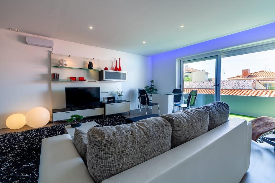 TV and multimedia, Living room, Seating area