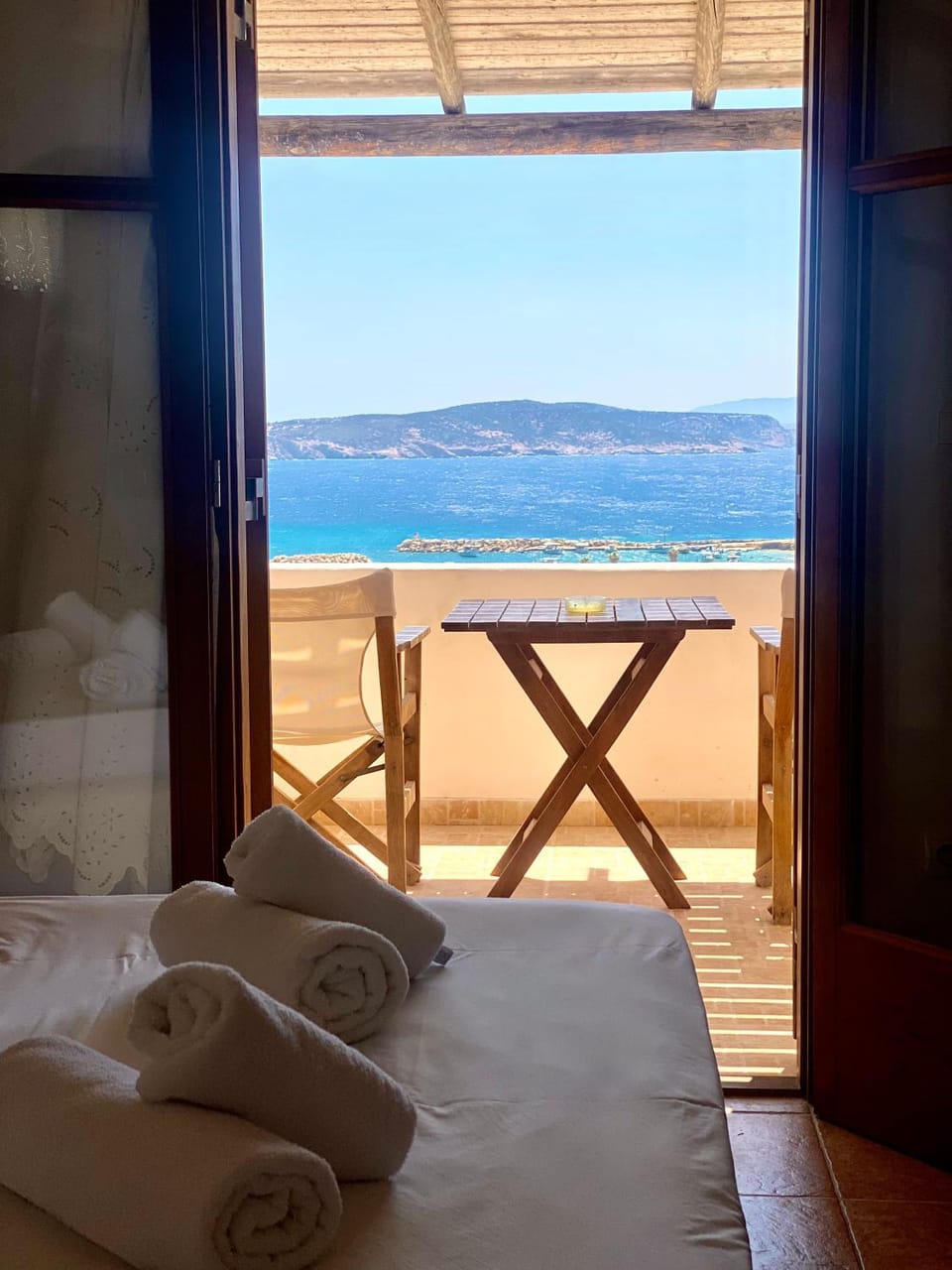 Bed, Photo of the whole room, Sea view