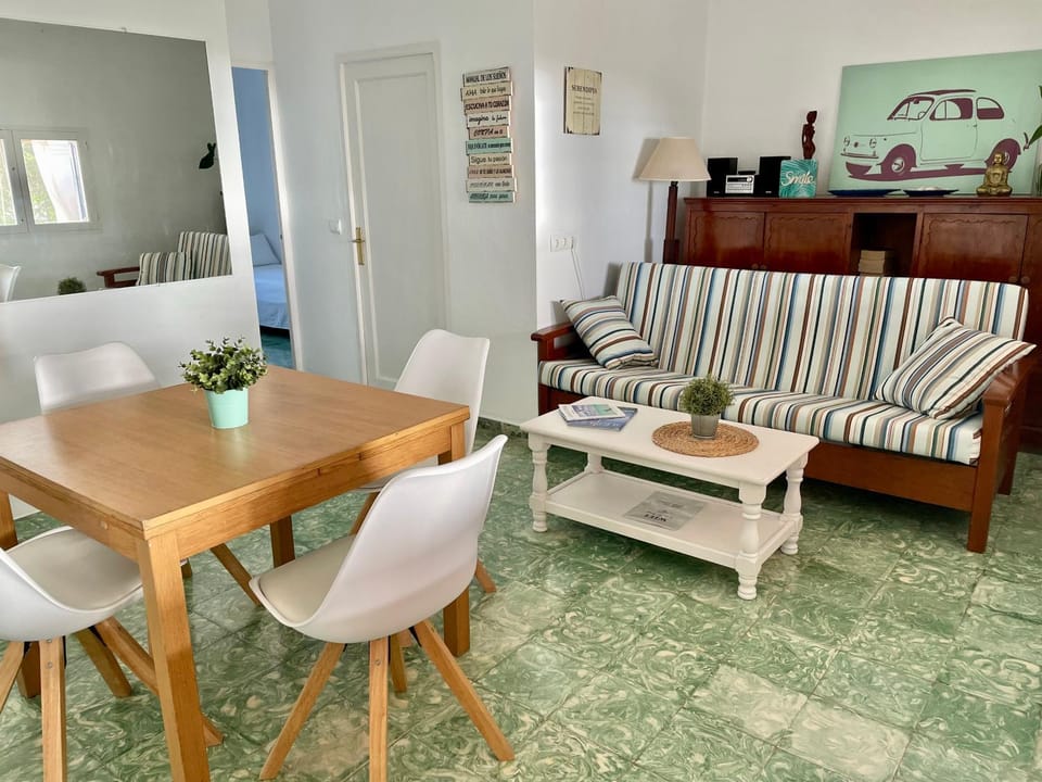 Casa frente al lago House in Formentera