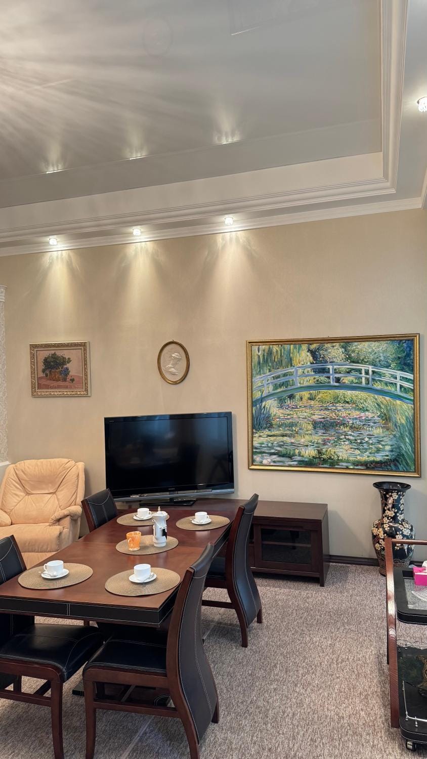 Апартаменти "Дім Дубнова" в історичному центрі Одеси Apartment in Odessa