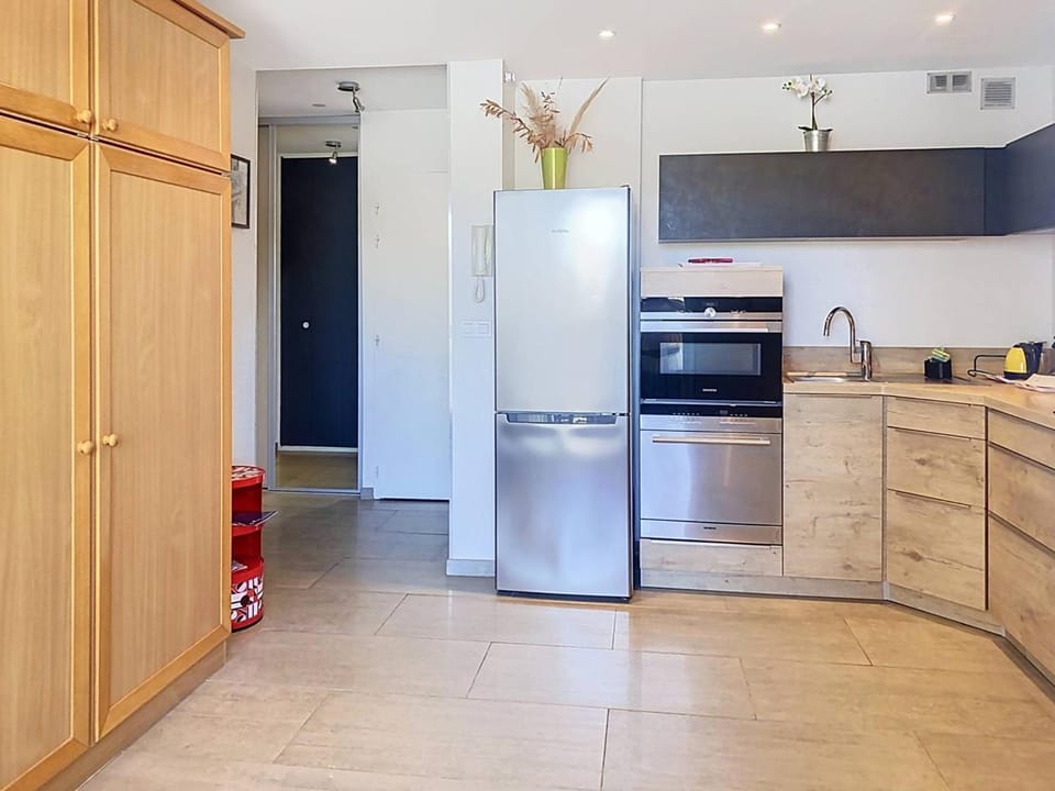 Studio rénové avec climatisation et piscine à Bormes-les-Mimosas - FR-1-610-63 Apartment in Bormes-les-Mimosas