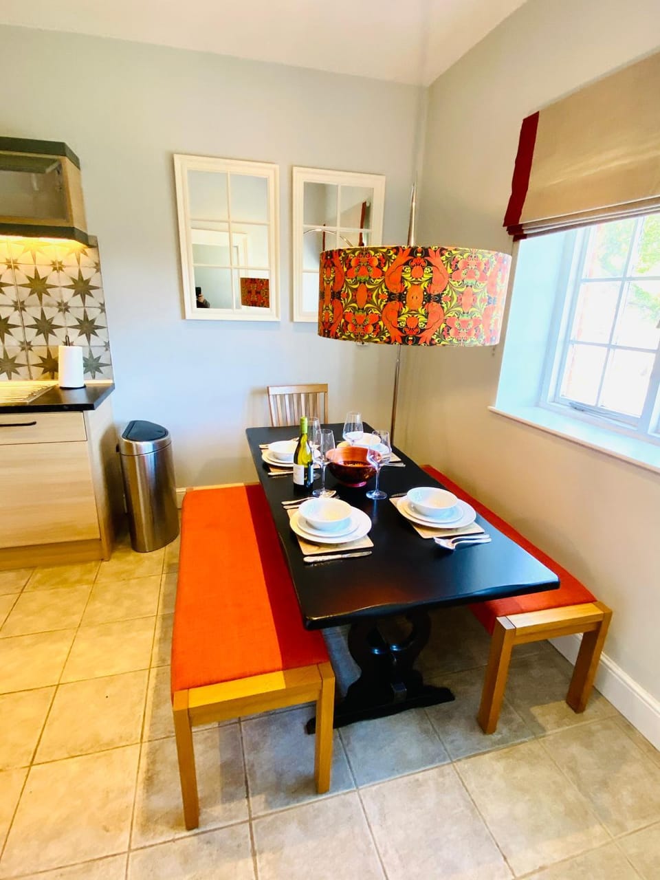 Seating area, Dining area, Breakfast