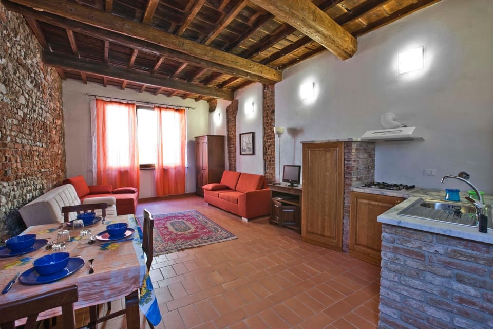 Day, Living room