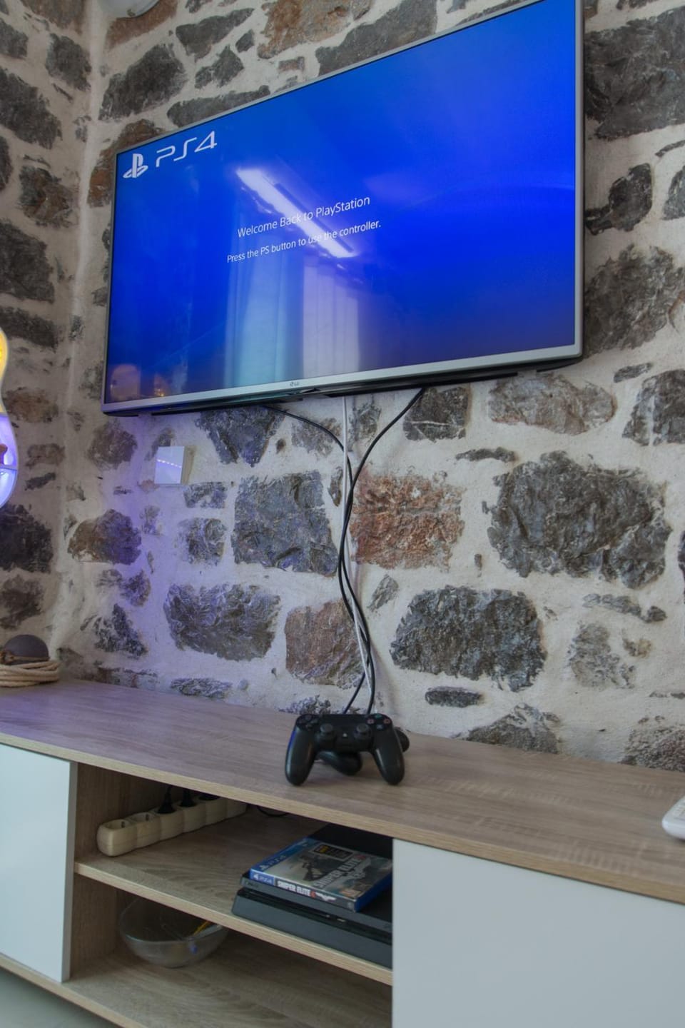 TV and multimedia, Living room