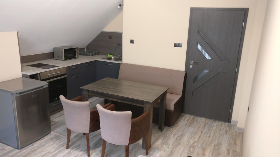 Kitchen or kitchenette, Living room, Dining area