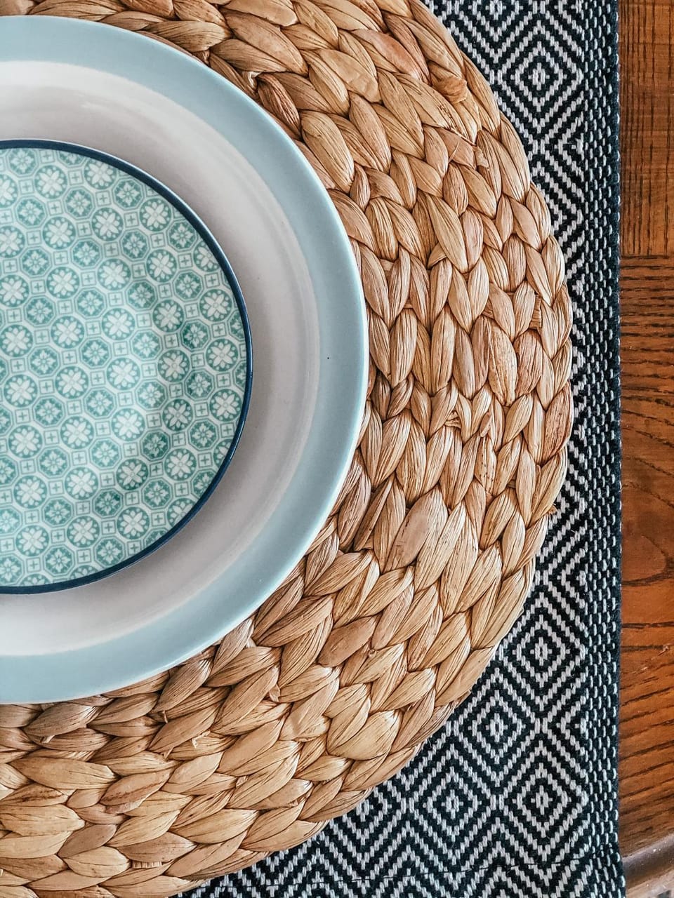 Kitchen or kitchenette, Decorative detail, Mountain view