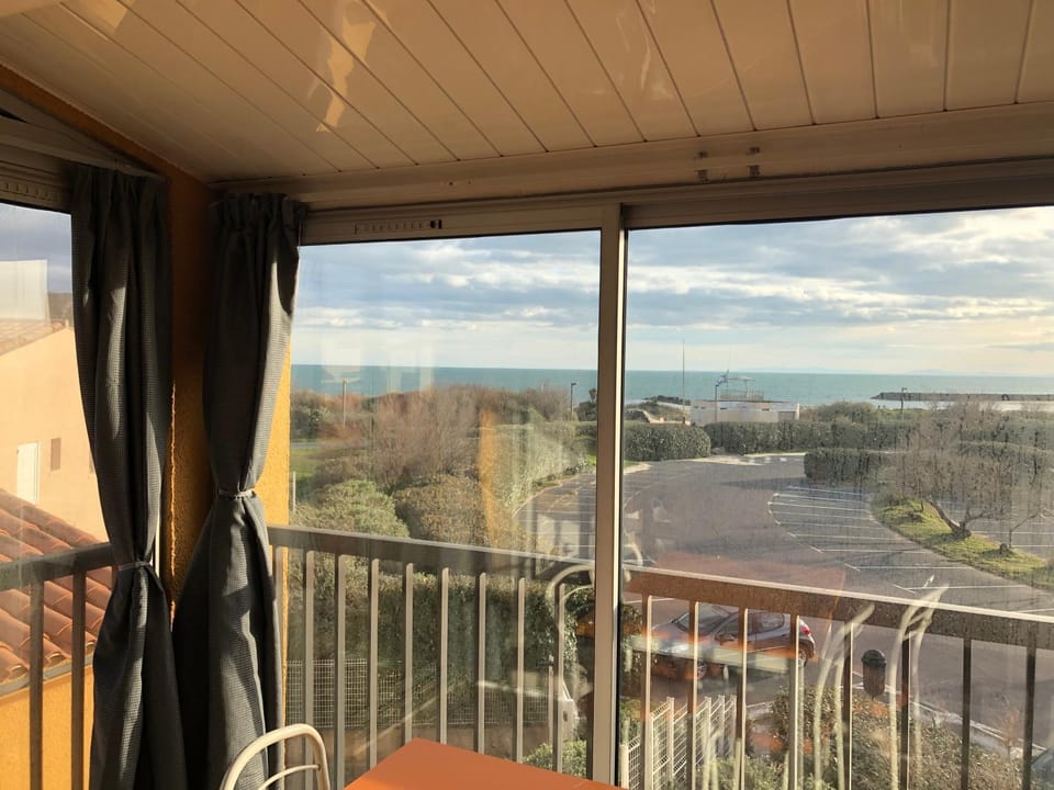 appartement vue mer Apartment in Agde