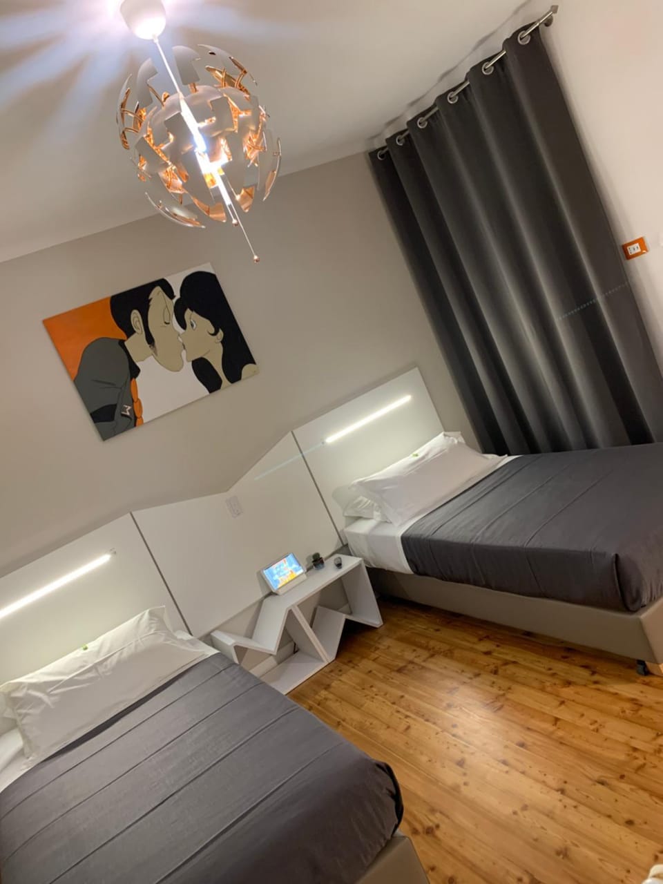 Bed, Photo of the whole room, Bedroom