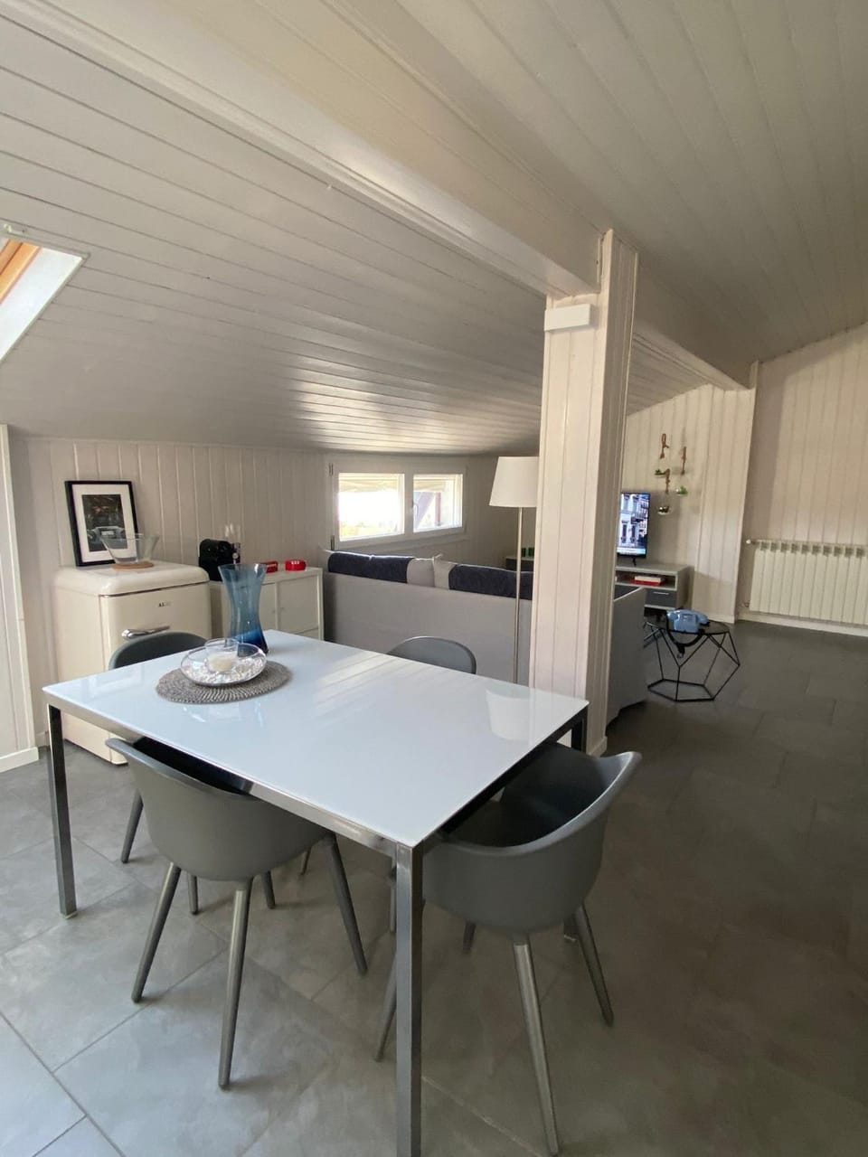 Living room, Dining area