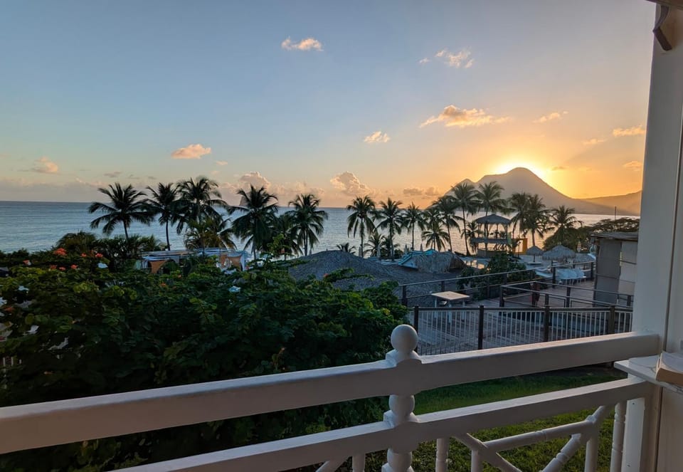 Nearby landmark, Natural landscape, Balcony/Terrace, Mountain view, Sea view, Sunset