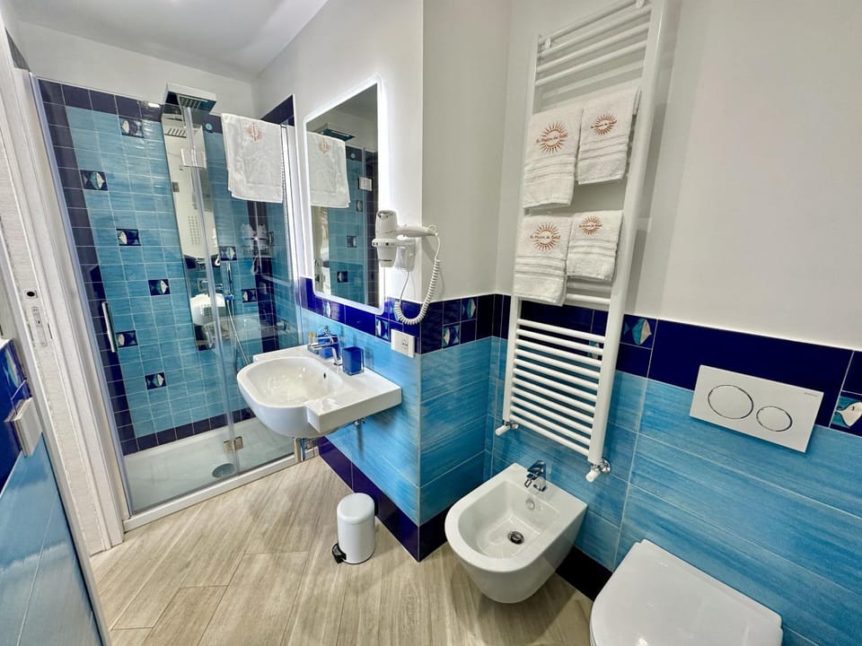 Shower, Toilet, Bathroom, bidet, heating, towels