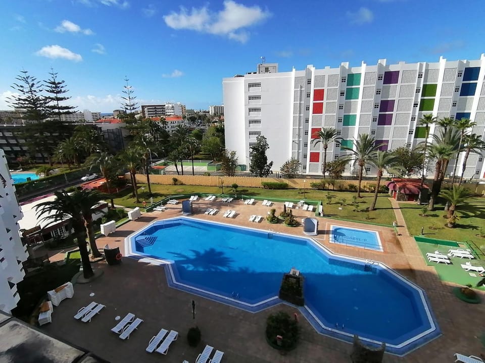 Pool view, Swimming pool