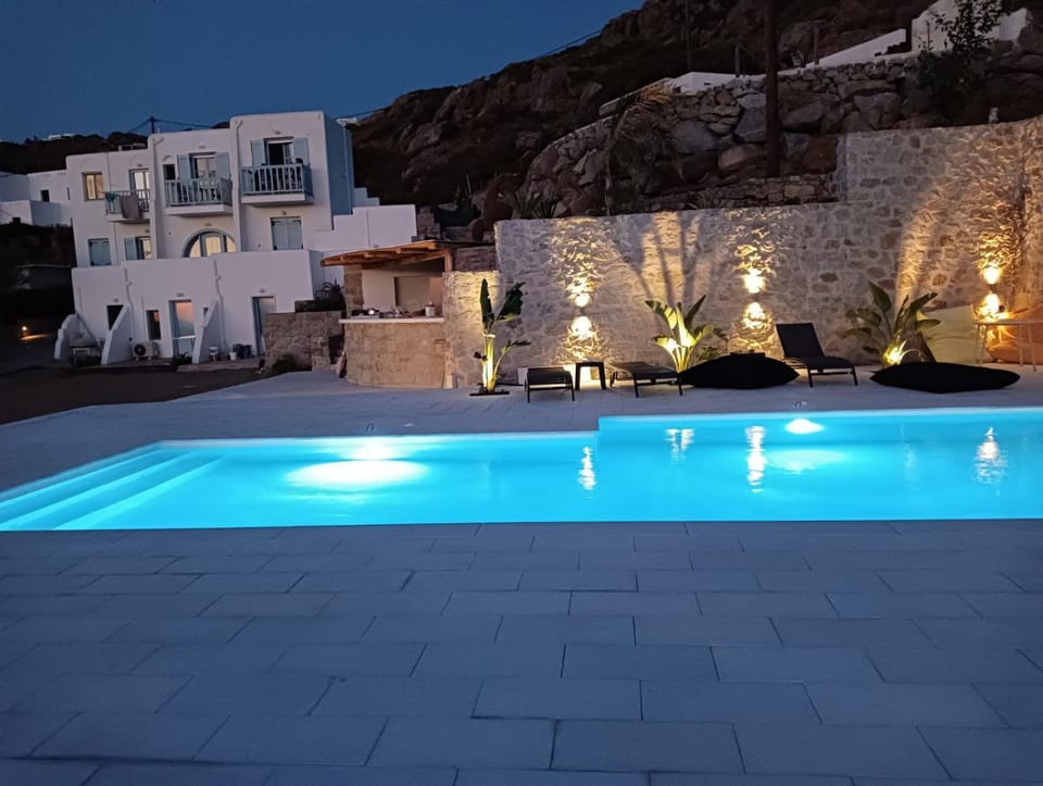 Property building, Swimming pool