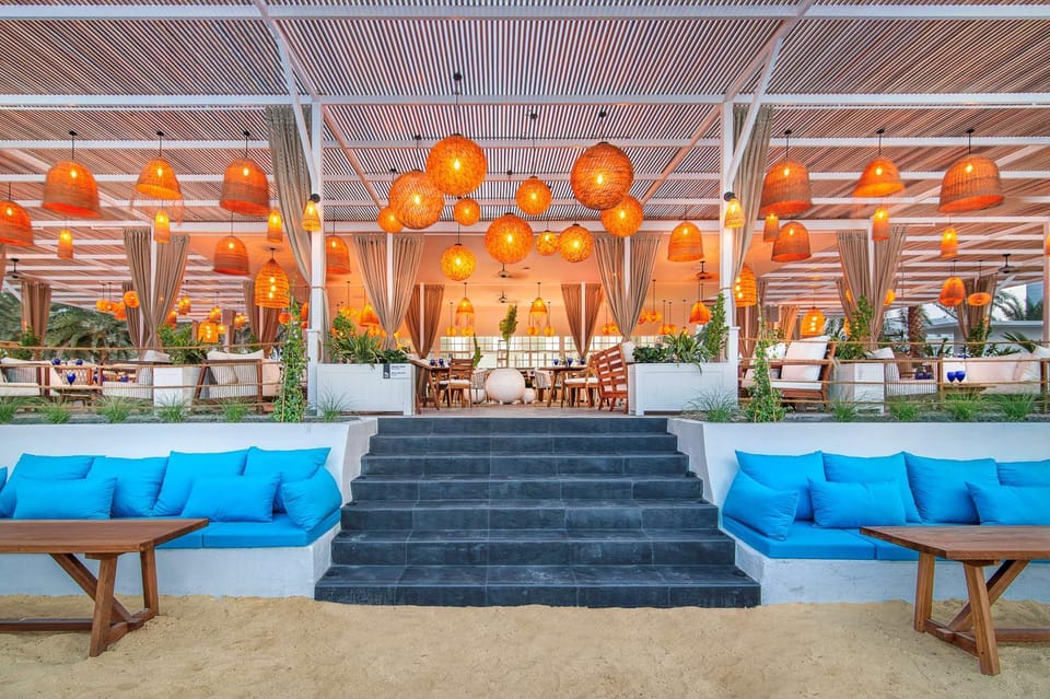 Restaurant/places to eat, Dining area, On site