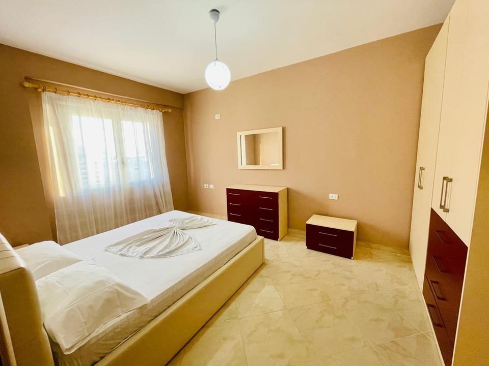 Bed, Photo of the whole room, Bedroom, wardrobe