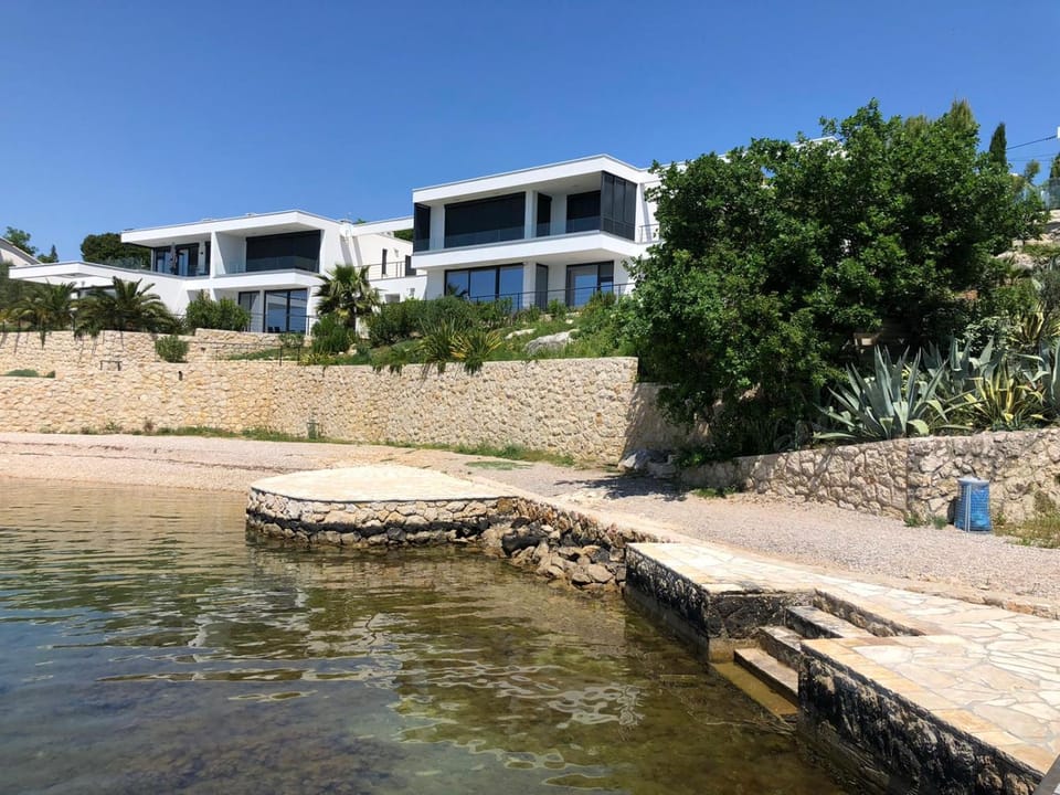 Property building, Beach