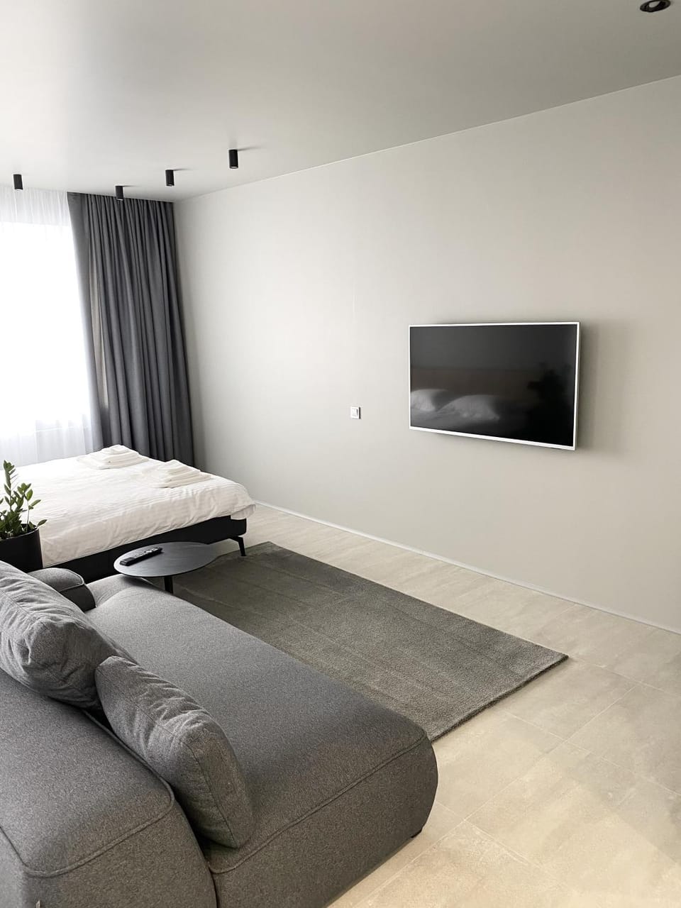 Communal lounge/ TV room, TV and multimedia, Living room, Photo of the whole room, Seating area