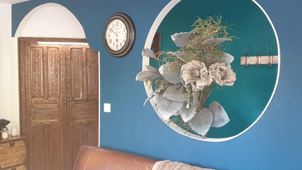 Living room, Decorative detail