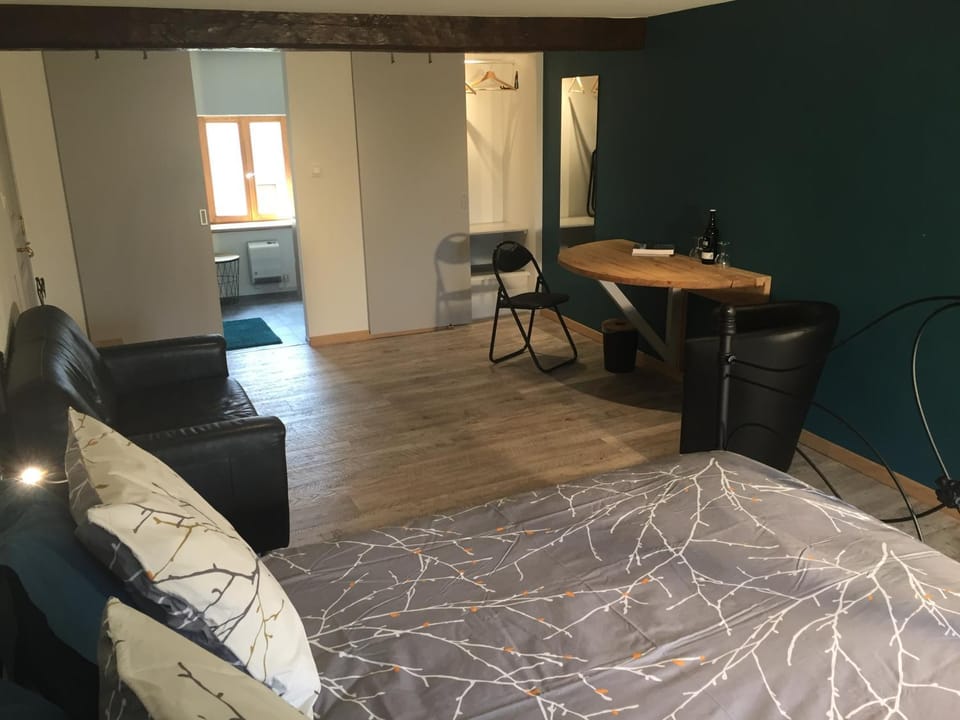 Property building, Living room, Seating area, Dining area