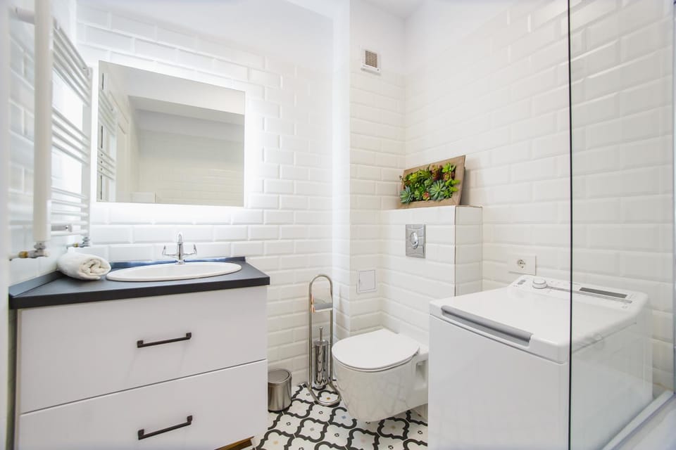 Bathroom, Bath