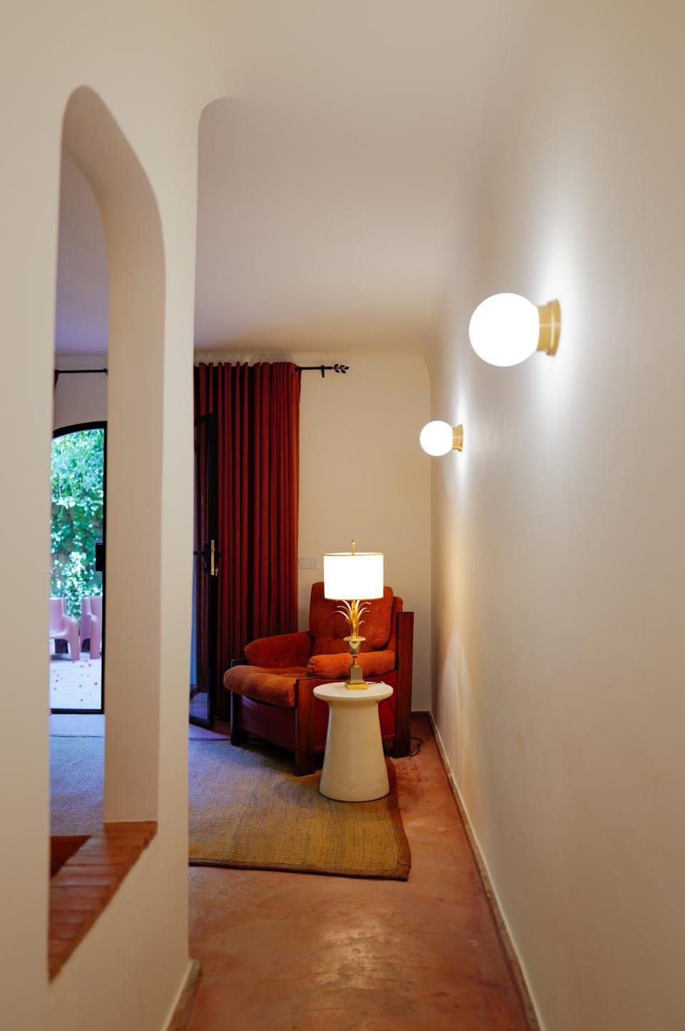 Living room, Photo of the whole room