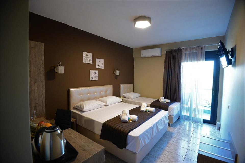 Bed, Photo of the whole room