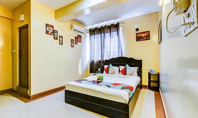 Emirates Rooms Hotel in Bengaluru
