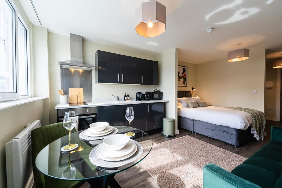 Bed, Kitchen or kitchenette