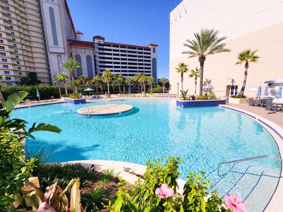 BEAUTIFUL 3 BD Laketown Wharf 1133- Best Amenities! House in Panama City Beach