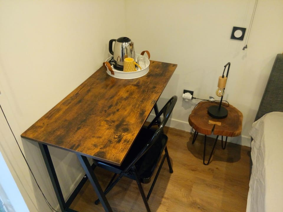 Chambres cosy proche cnpe Bugey - via rhona Bed and Breakfast in Auvergne-Rhône-Alpes