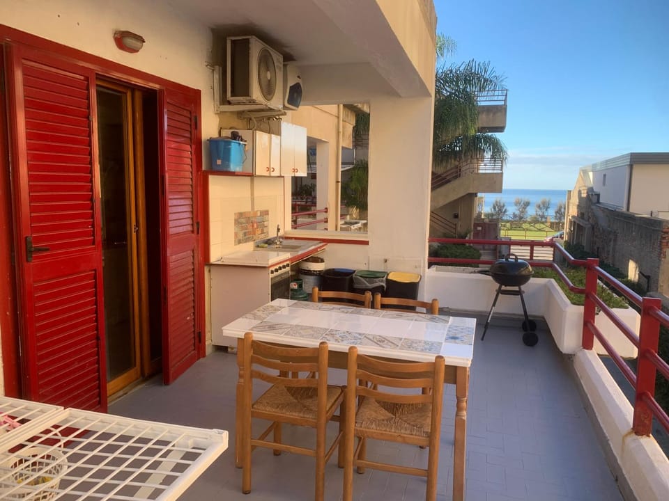 Casa Mare Milazzo - Lenzuola e Asciugamani non inclusi nel prezzo Apartment in Milazzo