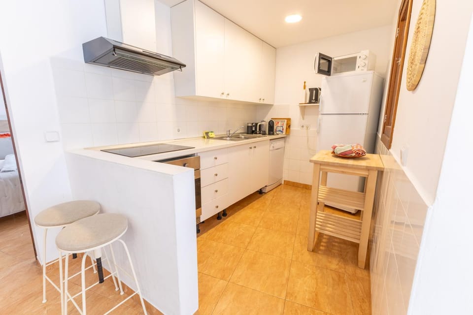 Kitchen or kitchenette, stove