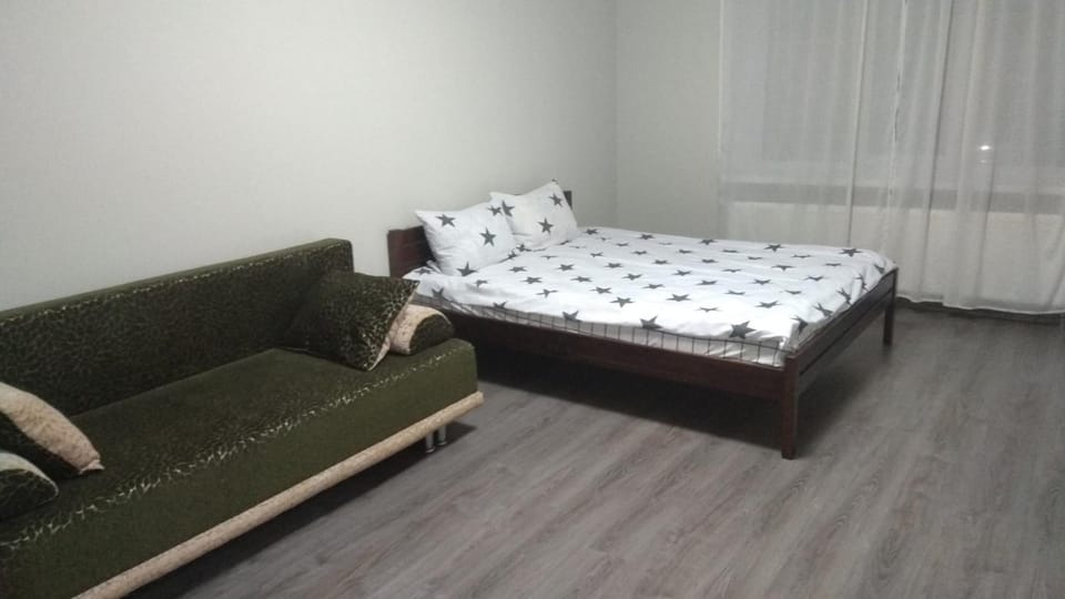 ОДНОКОМНАТНАЯ КВАРТИРА С ДИЗАЙНЕРСКИМ РЕМОНТОМ Apartment in Ukraine